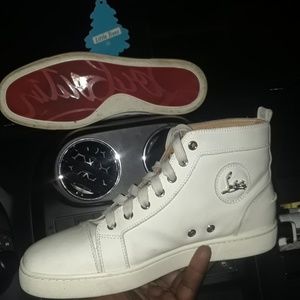 Christian Louboutin ainthentic trade obo